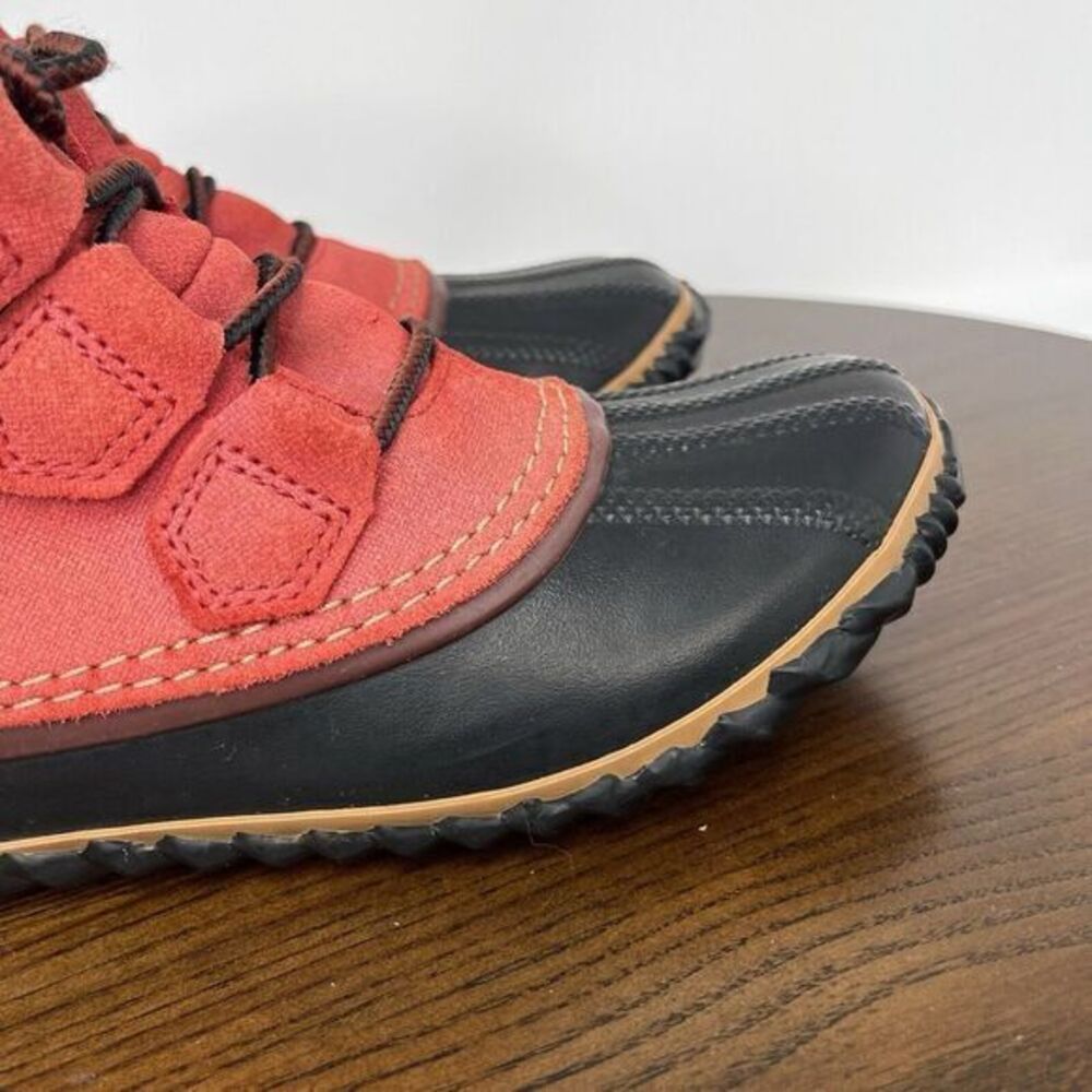 Sorel Out N About Plus Boot Womens Size 7 Red Black Leather Waterproof Duck Rain - Picture 13 of 16